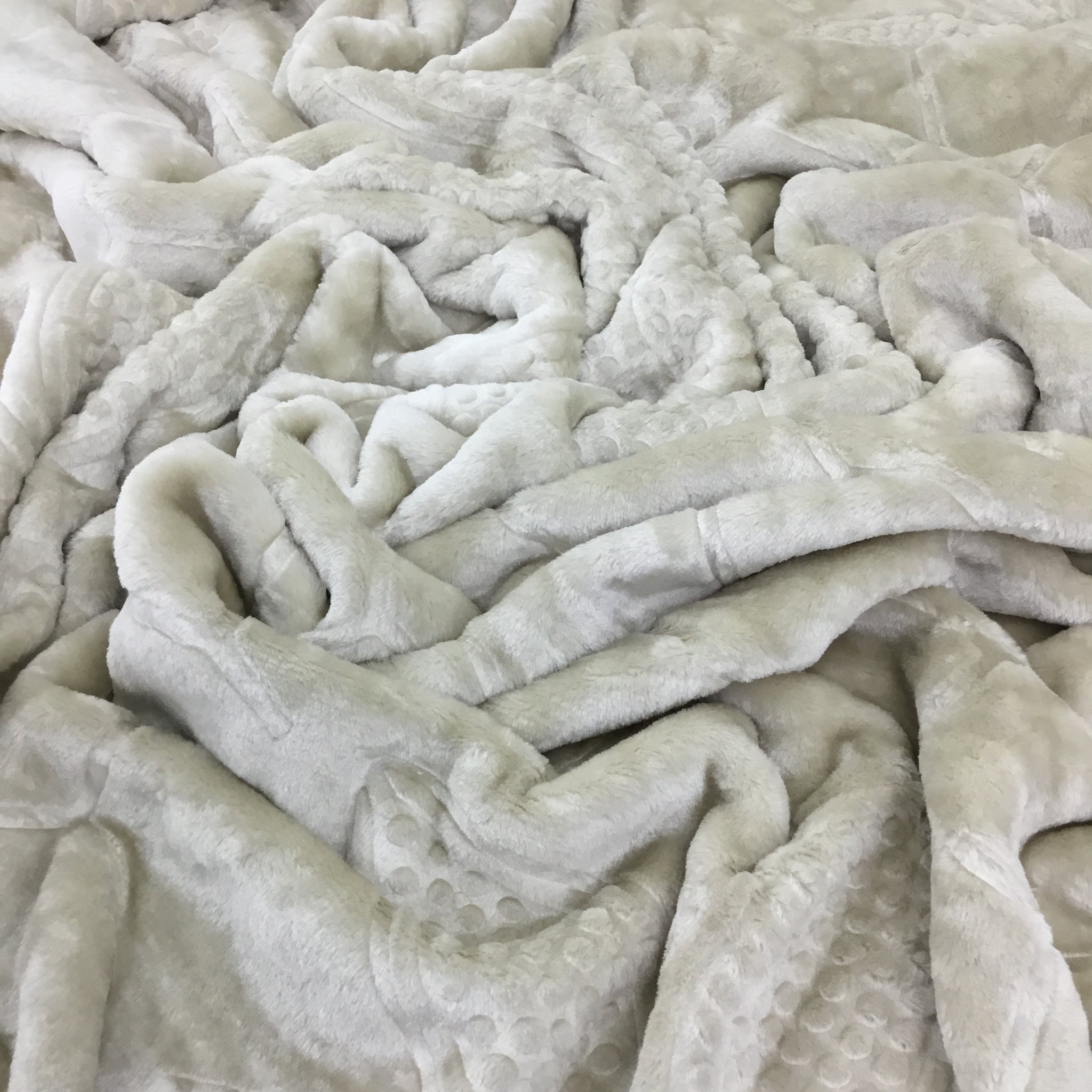 Soft & Warm 1.5kg Double Supersoft Mink Embossed Blanket | 5